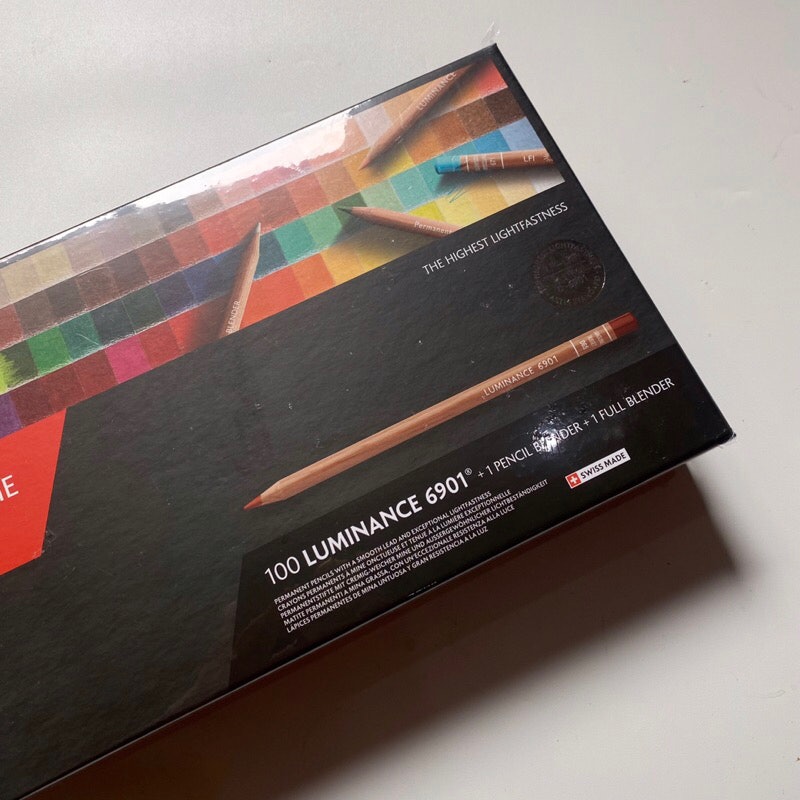 Caran d’Ache Luminance 6901™ 2