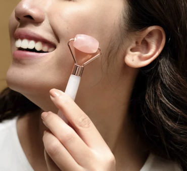  Indoganic Beauty Rose Quartz Facial Roller Mini