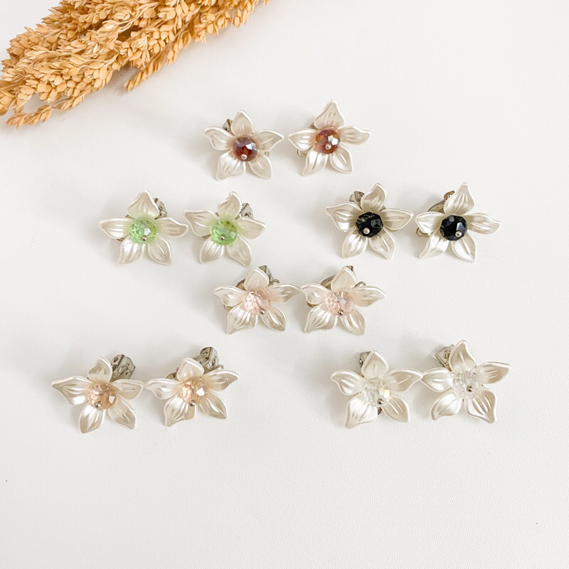  Lily Anting Klip Hijab Premium