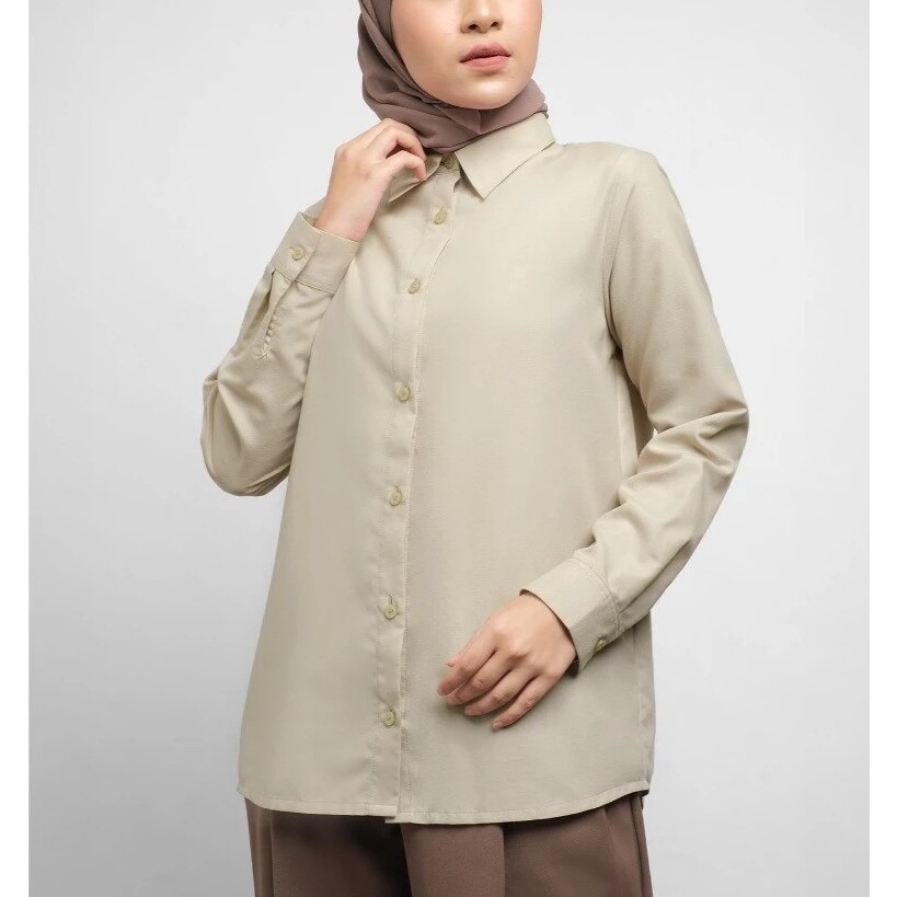 Thenblank Kreasi Indonesia  THENBLANK Everyday Shirt Broken White Kemeja Wanita