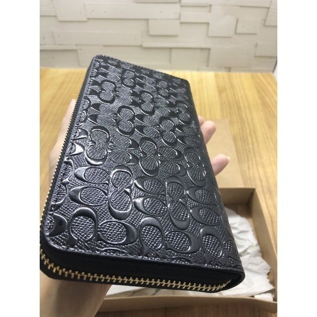 Coach Accordion Zip Wallet In Signature Leather F54805