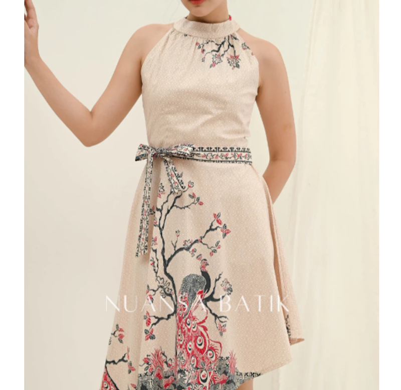 Nuansa Batik Dress Batik dengan Pita Tanpa Lengan 3