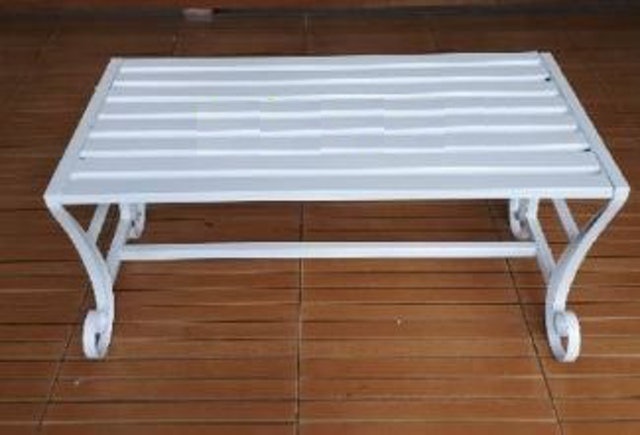 Indra Karya Meja Teras Besi