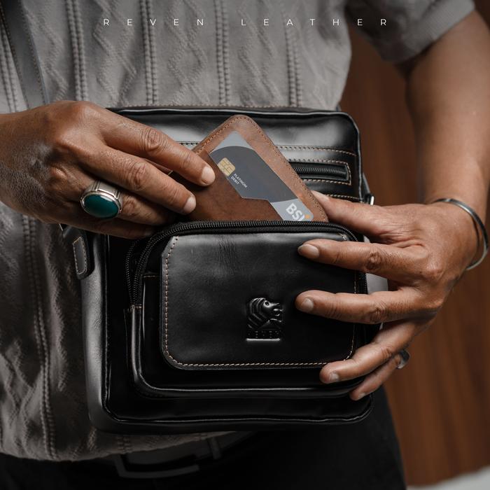 Reven Kreatif Mandiri Reven Leather Breaker Slingbag