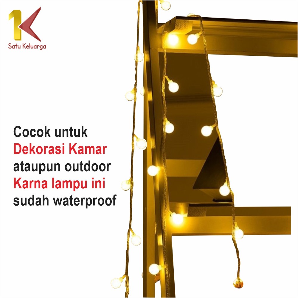 Satu Keluarga Lampu Tumbler LED Motif Bola Salju  5