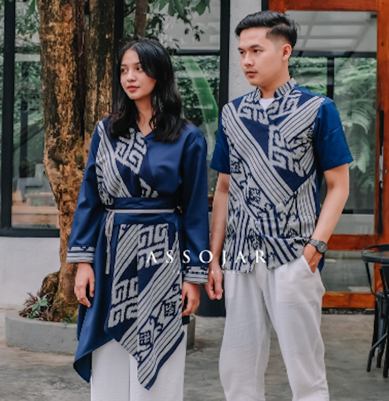 Couple Tenun / Vneck Shirt x Blus Danastri (NAVY) 3