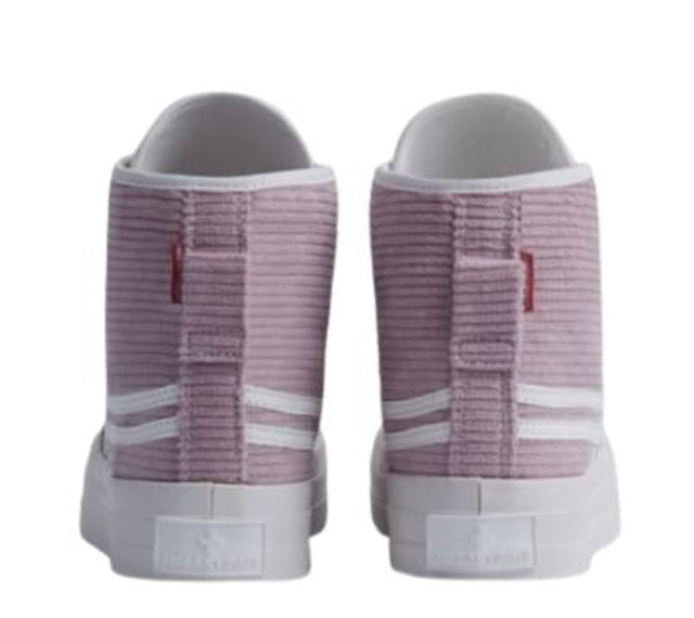 Sneakypair Scholar High