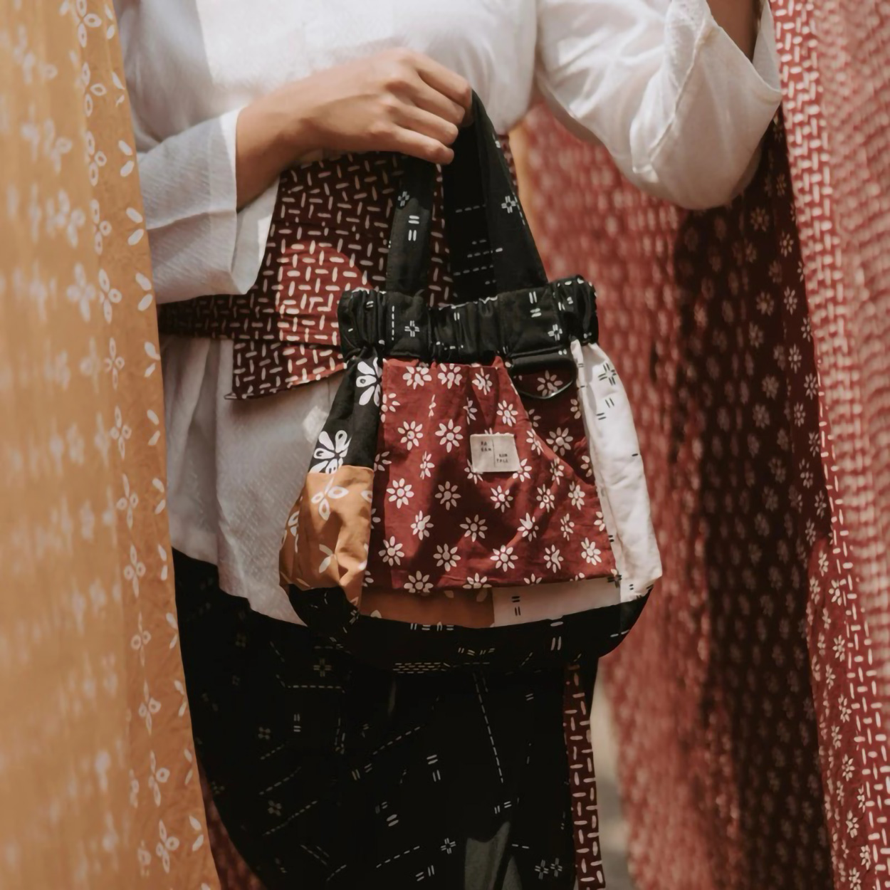 Ragam Bentala Reka Baru Sling Bag Batik
