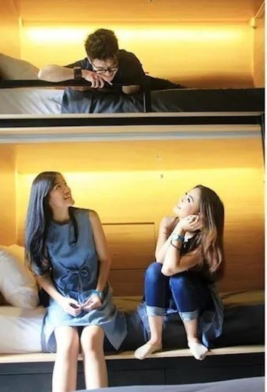 Livinn Hostel City Center Surabaya 2