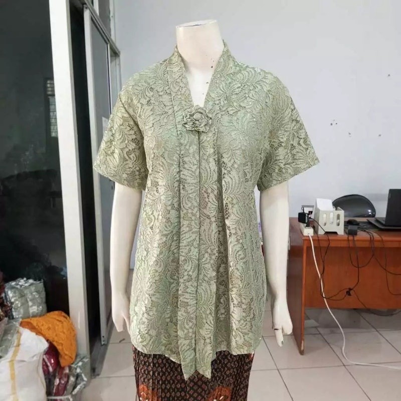 Keroncong Busana Kebaya Floy Brokat 2