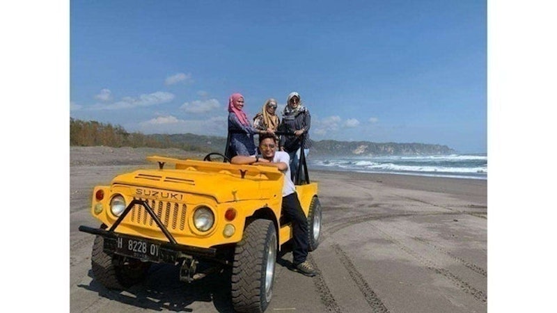 Jogja 1 Hari (Sunrise Bukit Panguk, Hutan Pinus, Heha Ocean View, Gumuk Pasir & Parangtritis) 2