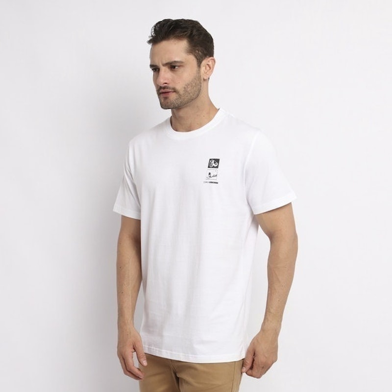 T-Shirt 7.0 Isolated White 4