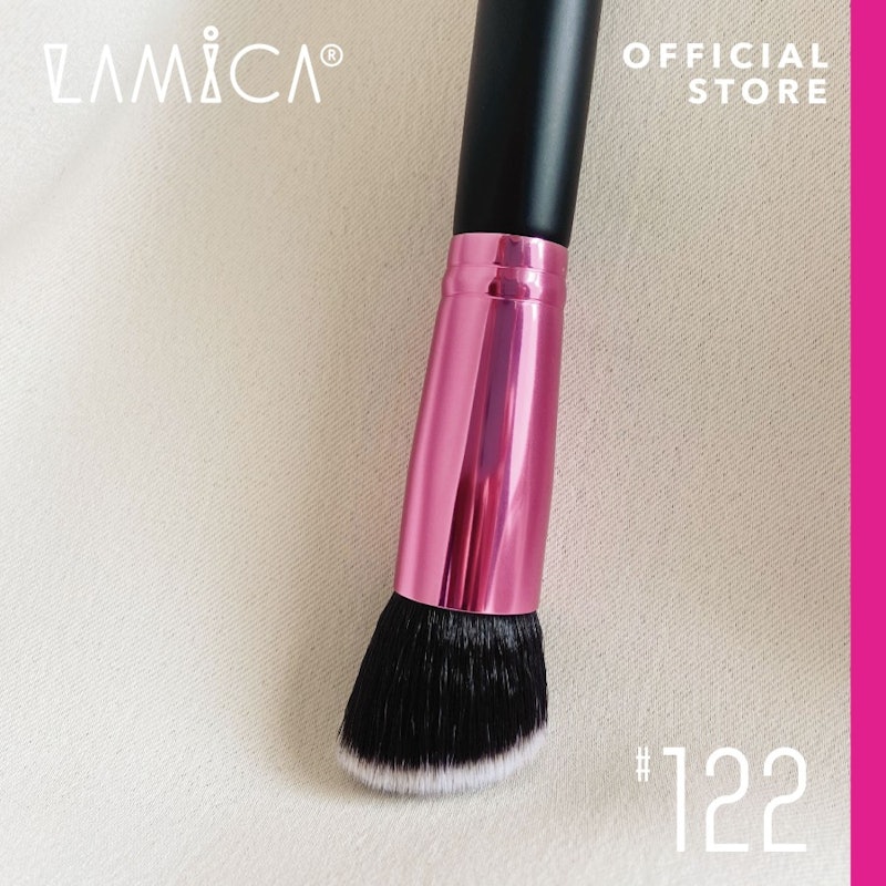 LAMICA Angled Flat Foundation Brush 4