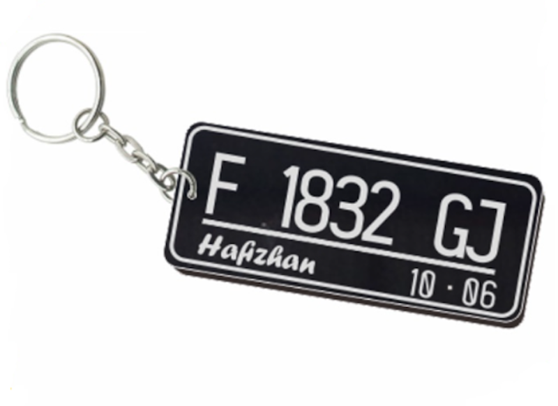 Gantungan kunci model plat nomer akrilik grafir
