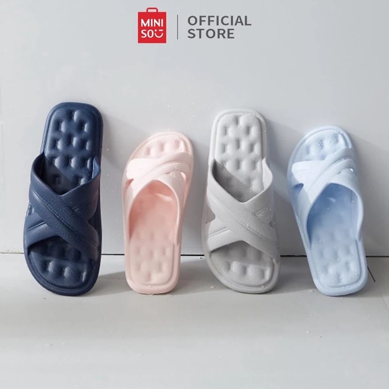MINISO Sandal Kamar Mandi 2