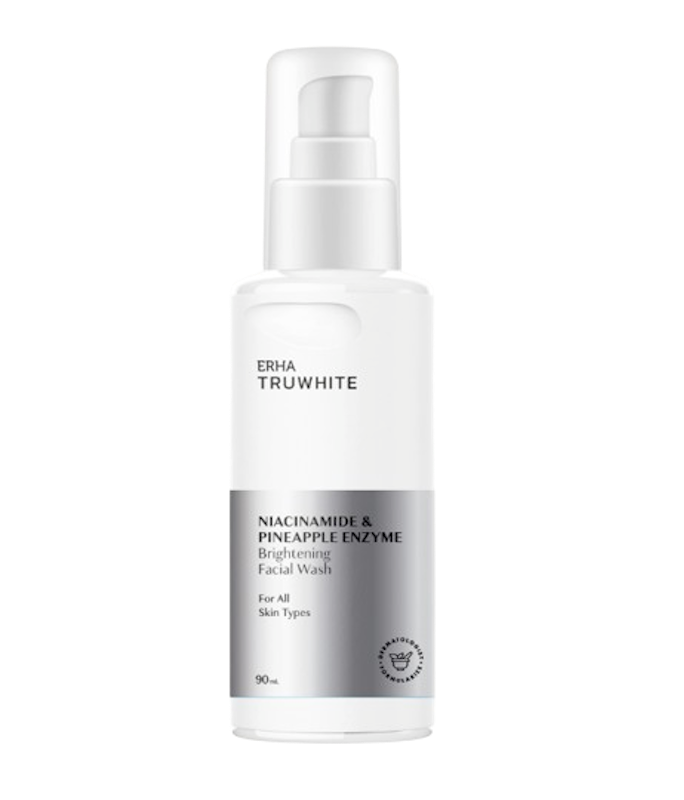Truwhite Niacinamide & Pineapple Enzyme Brightening Facial Wash 1