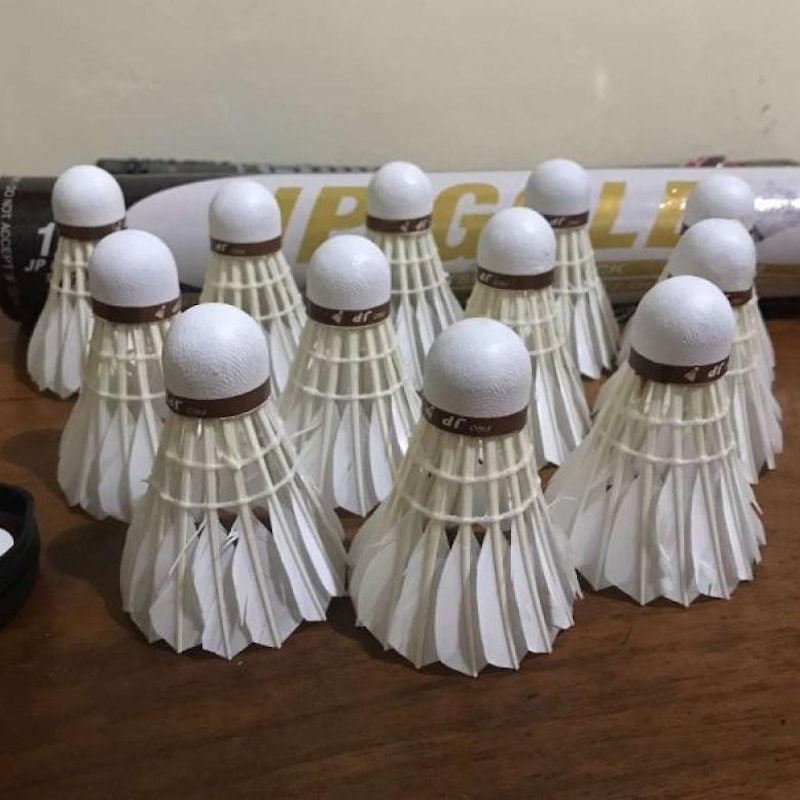 JP Gold Shuttlecock 2