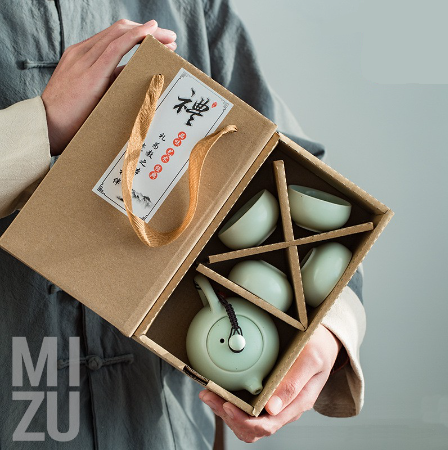 MIZU Living OOLONG Classic Chinese Tea Pot Set 4 Cups Ceramic with Gift Box