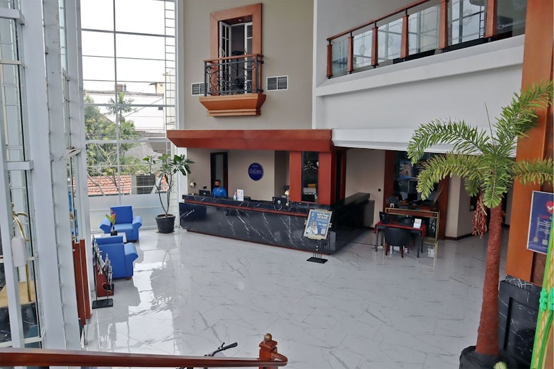 Dafam Hotel Semarang 3