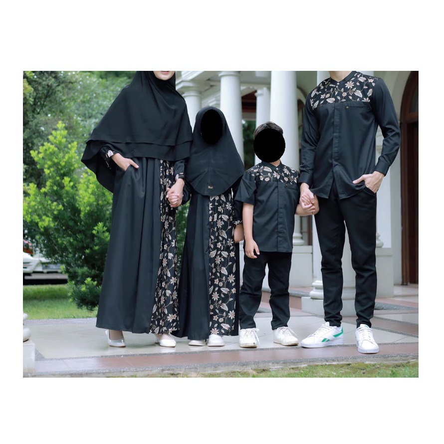  Michan Sarimbit Keluarga Hilya Black