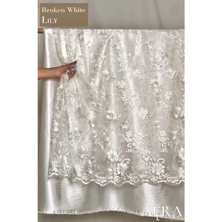 Kain Brokat Broken White