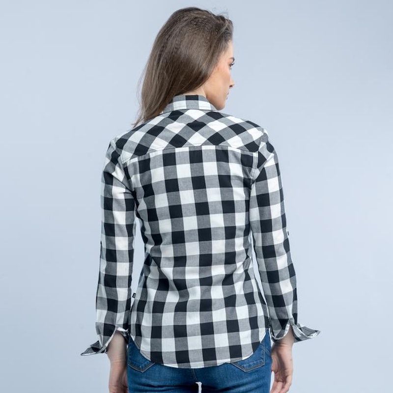 C2 Outfitters Jiesou Black Kemeja Classic Wanita 2