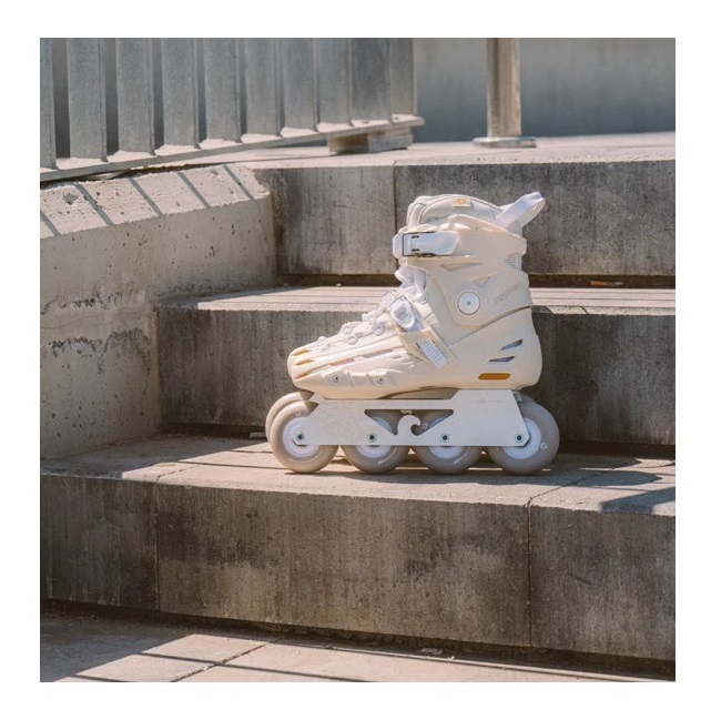 Flying Eagle Flying Eagle Inline Skate F4 Raven