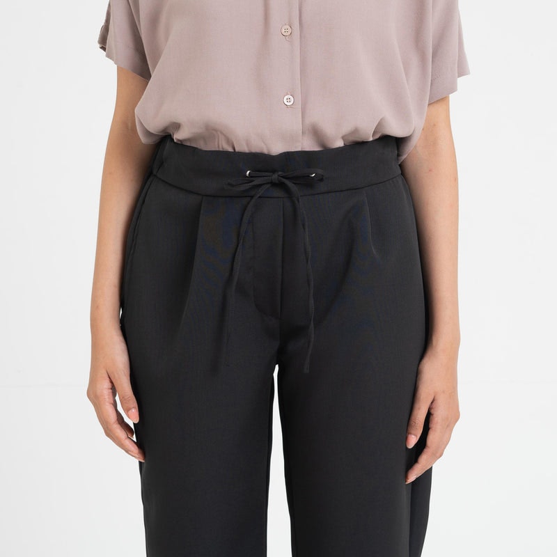 Tapered Pants 2