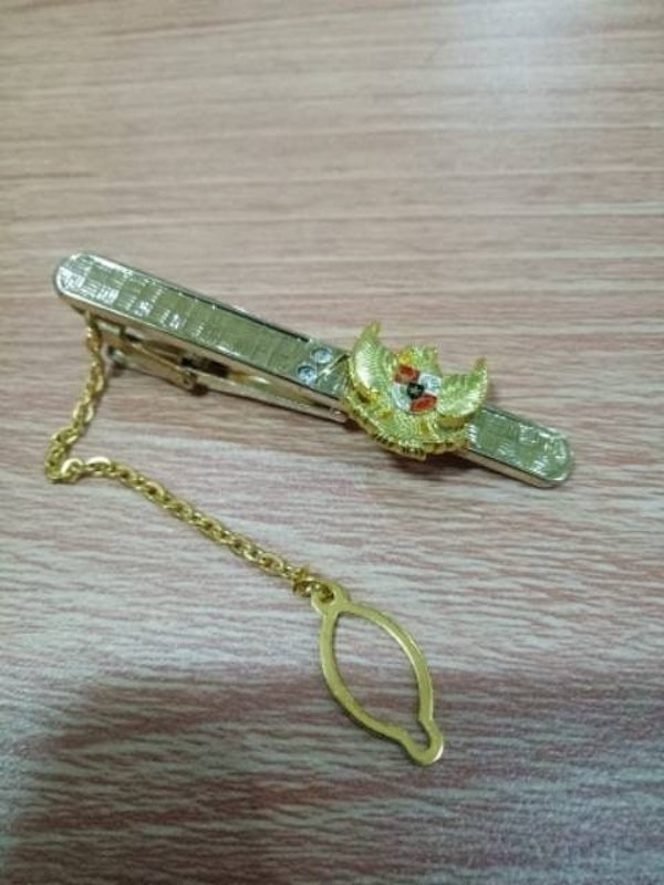 Jepitan Dasi Motif Burung Garuda 3