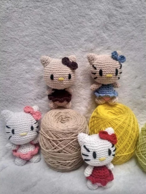 Amigurumi/Boneka Rajut Hello Kitty 1