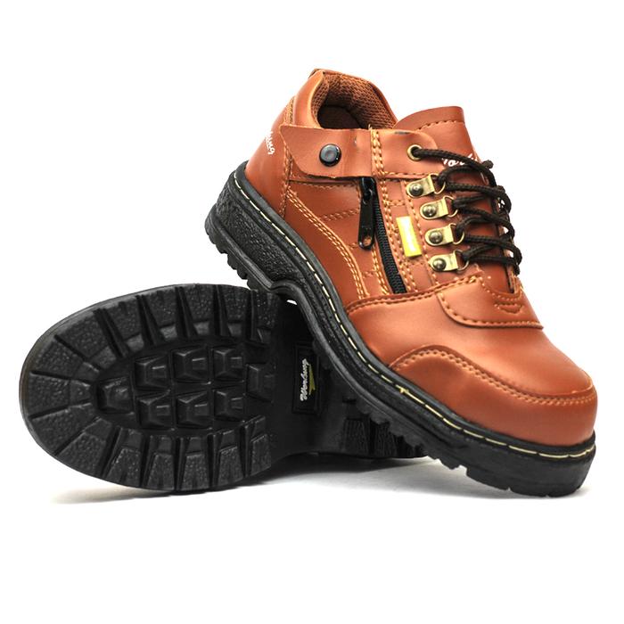  Working Sneakers For You Sepatu Outdoor G-08