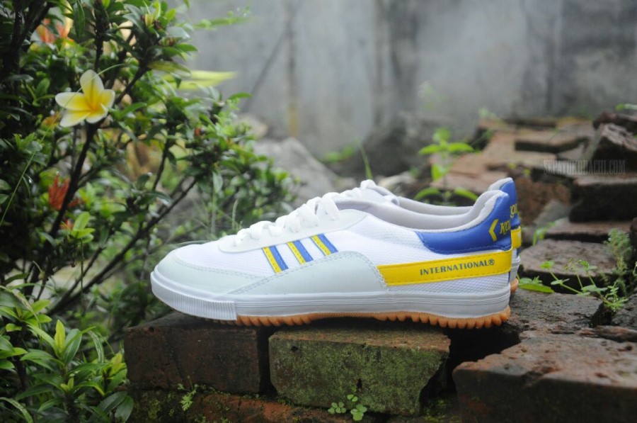 Kodachi Suksestama Kodachi Kuning Biru 8116 