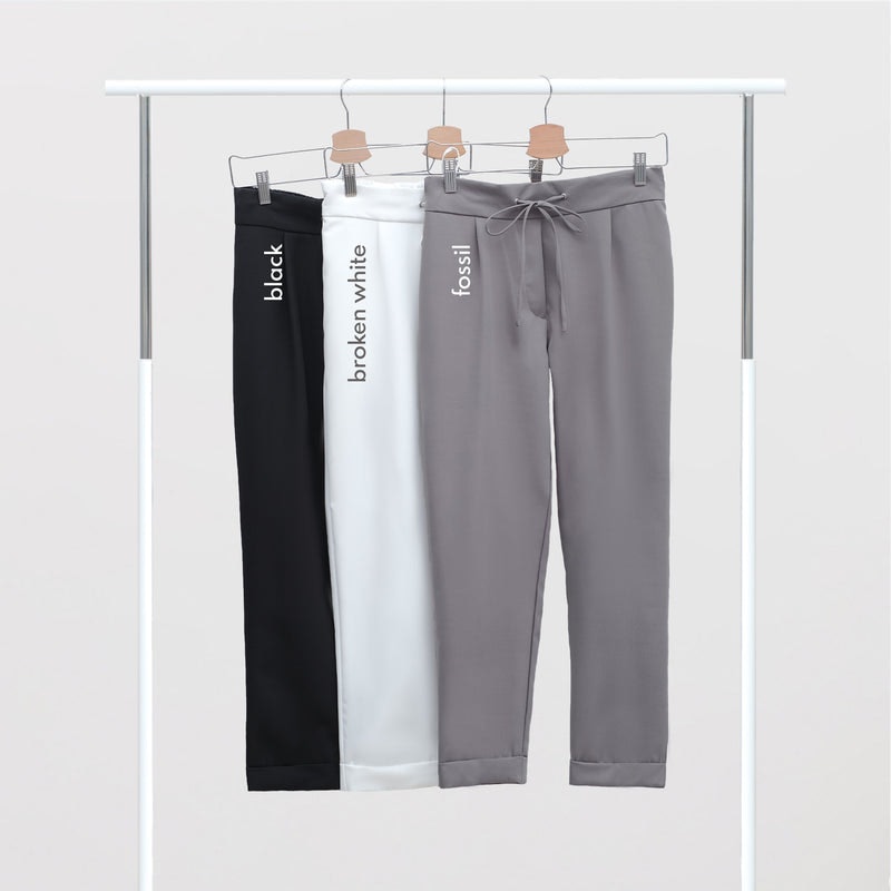 Tapered Pants 3