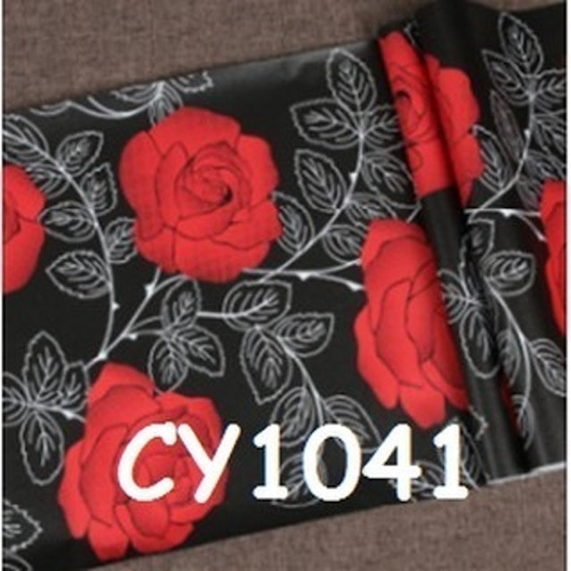 Wallpaper Dinding Hitam Motif Bunga Mawar Merah 2