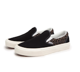 10 Rekomendasi Sepatu Slip on untuk Wanita Terbaik 1