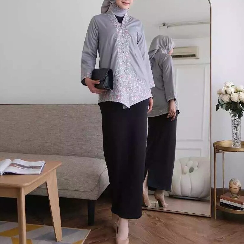 Qiarinn Kebaya Bordir Encim