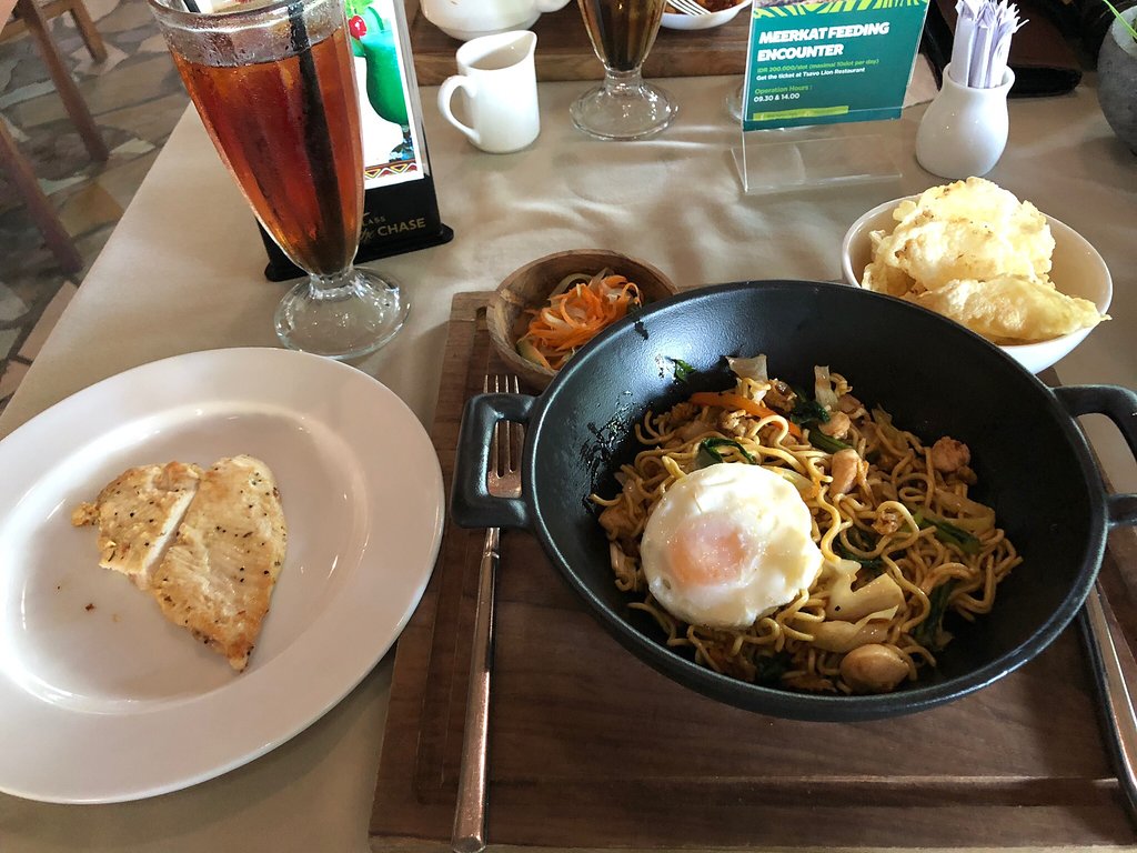 Tsavo Lion Restaurant 4