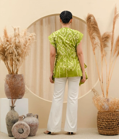  Evanthe Kalyra Vest Outer Batik 