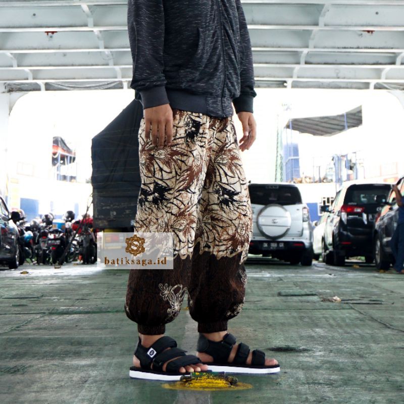 Batik Saga Celana Jogger Batik Wanita & Pria Unisex 4
