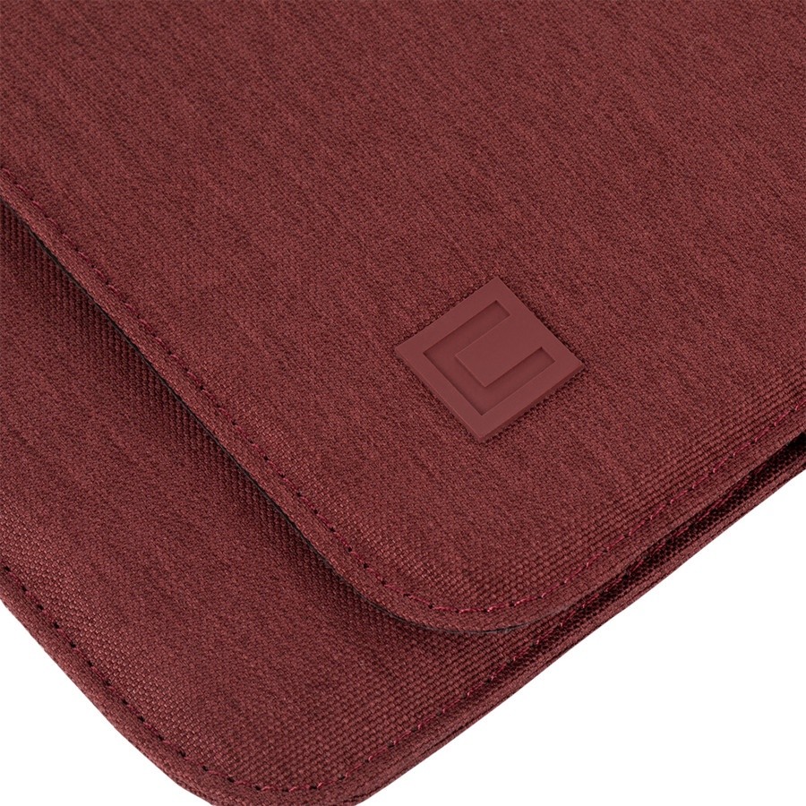 Urban Armor Gear Mouve Sleeve Macbook