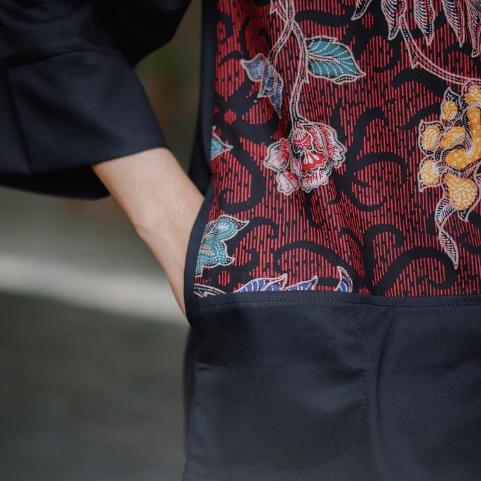  Dharma Artanti Blouse Batik Motif Kembang Lapis Trikot