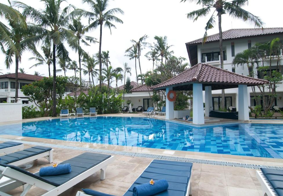 Legong Keraton Beach Hotel 1