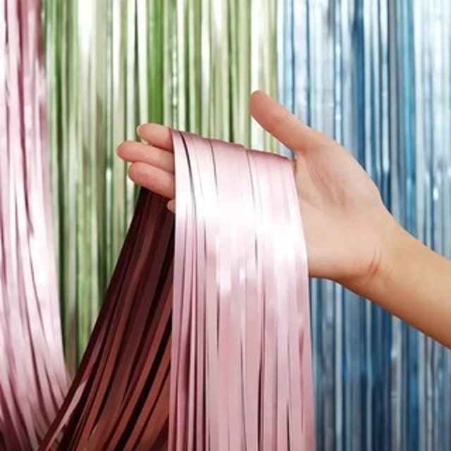 Foil Fringe Curtain Chrome Doff 3