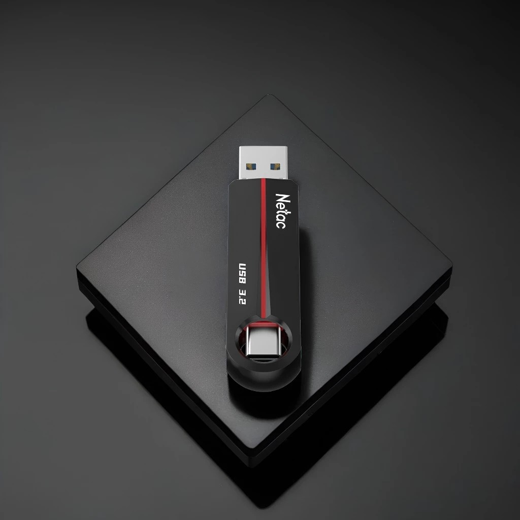 Netac OTG USB Flash Drive 32 GB 3