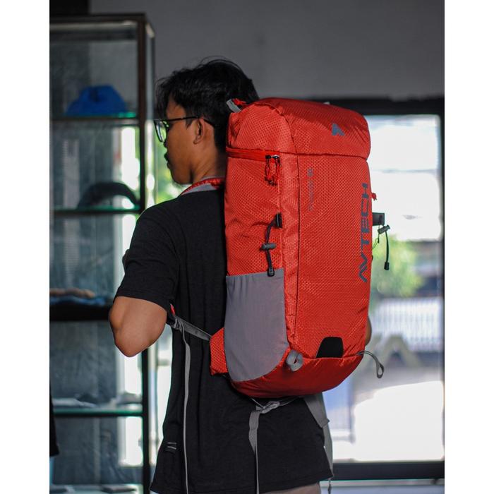 AVTECH Thakan 30