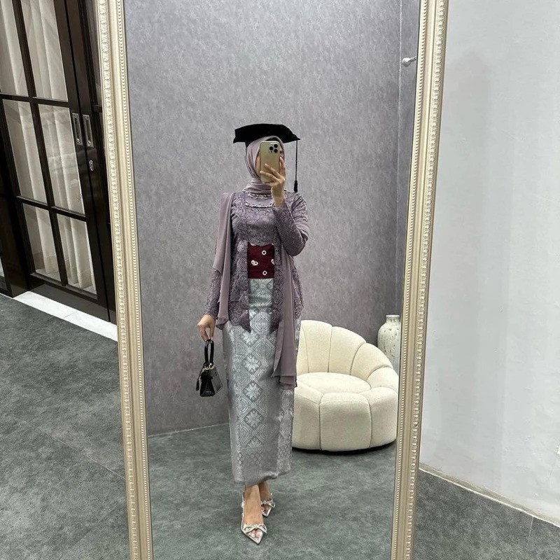 By Karyaku Batik Kebaya Kutubaru