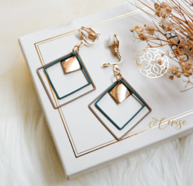 Xaviera Earrings Anting Jepit Gantung Tanpa Tindik