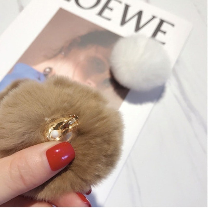 Pompom Ear Clip 02C718R 5