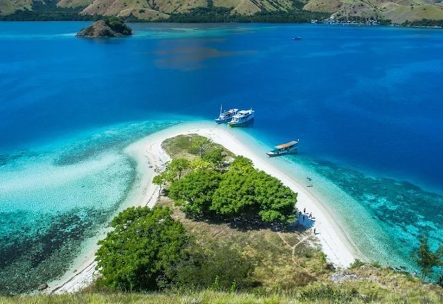 Speed Boat Tour Setengah Hari di Pulau Komodo dari Labuan Bajo 1