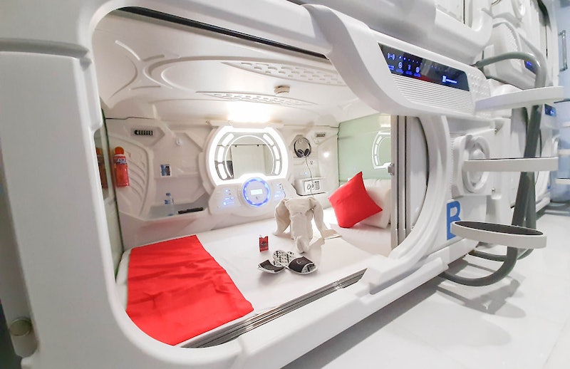 Miko Rooms & Capsules 1